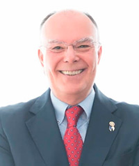 Arturo alagón, gobernador distrito 2203
